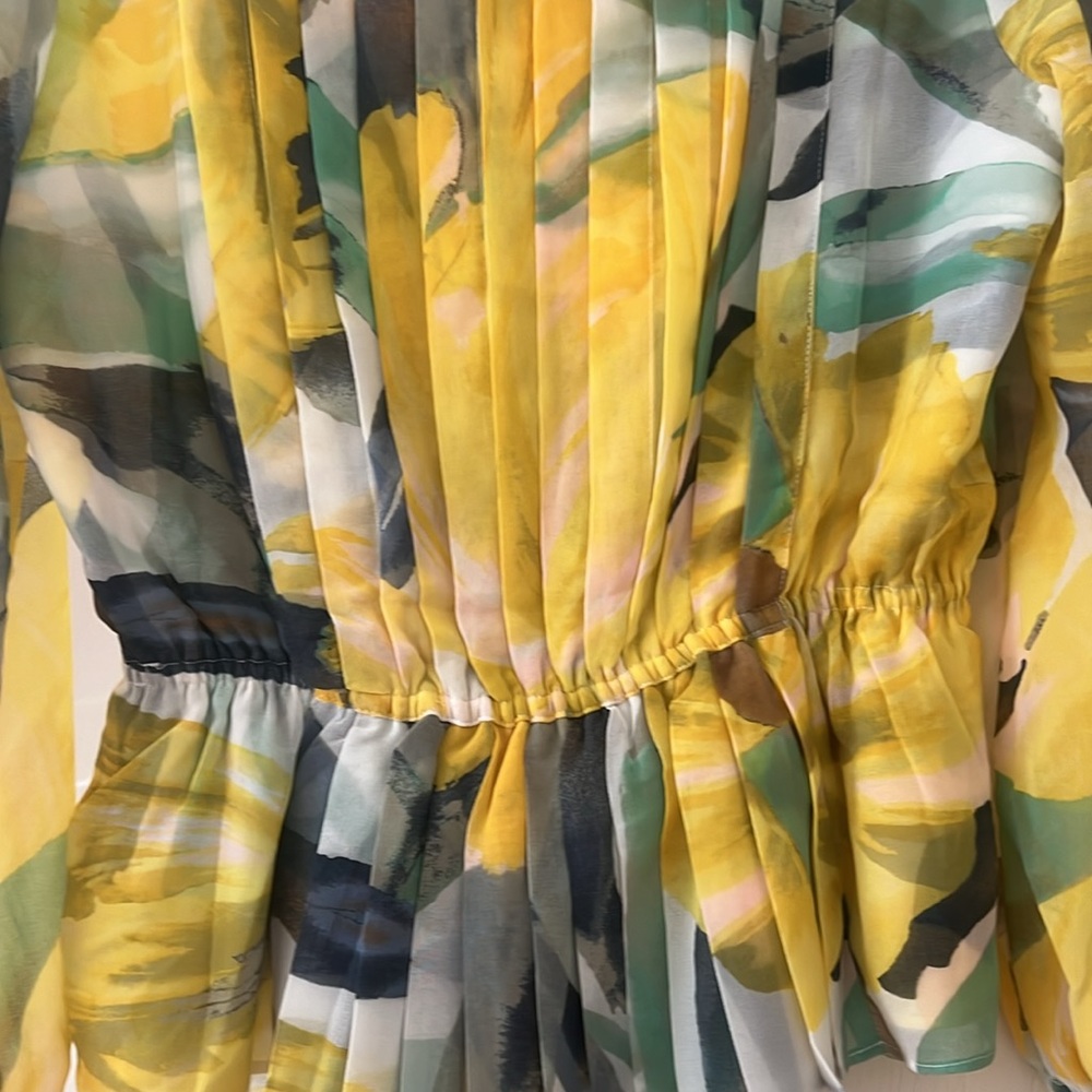 Yellow Blouse - Picture 7 of 7